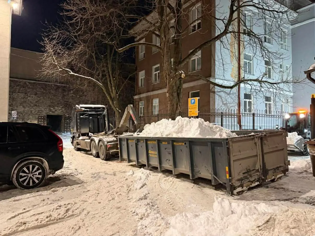 Lume äravedu konteineriga — Multilift Kallur