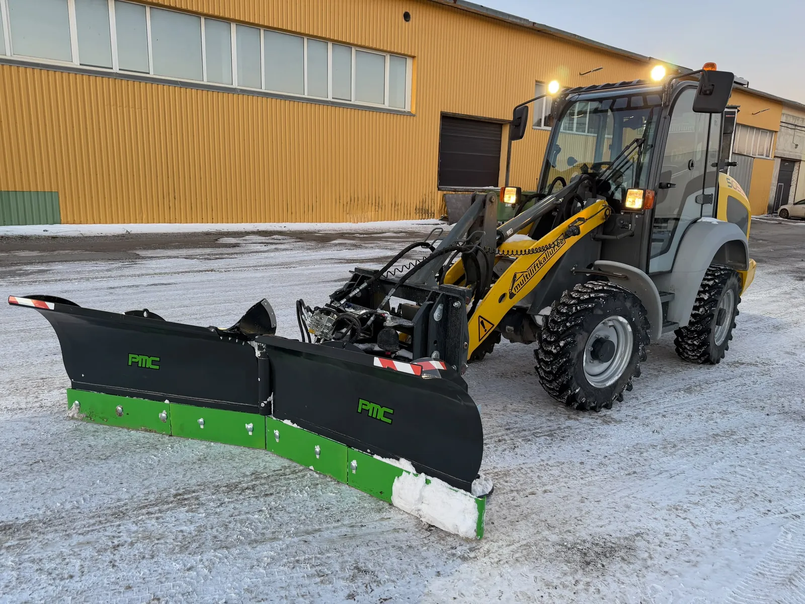 Kramer 5055 laadur PMC V-sahaga